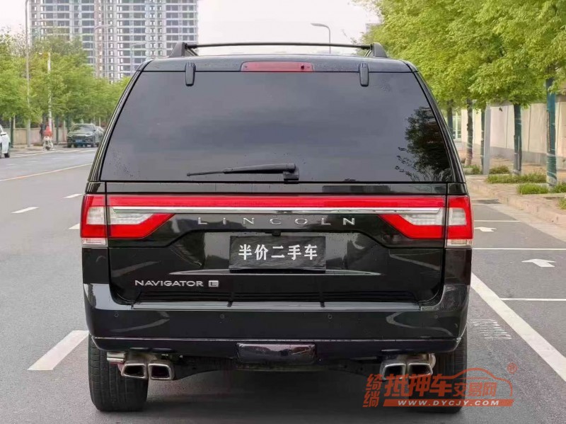 新乡16年林肯领航员8