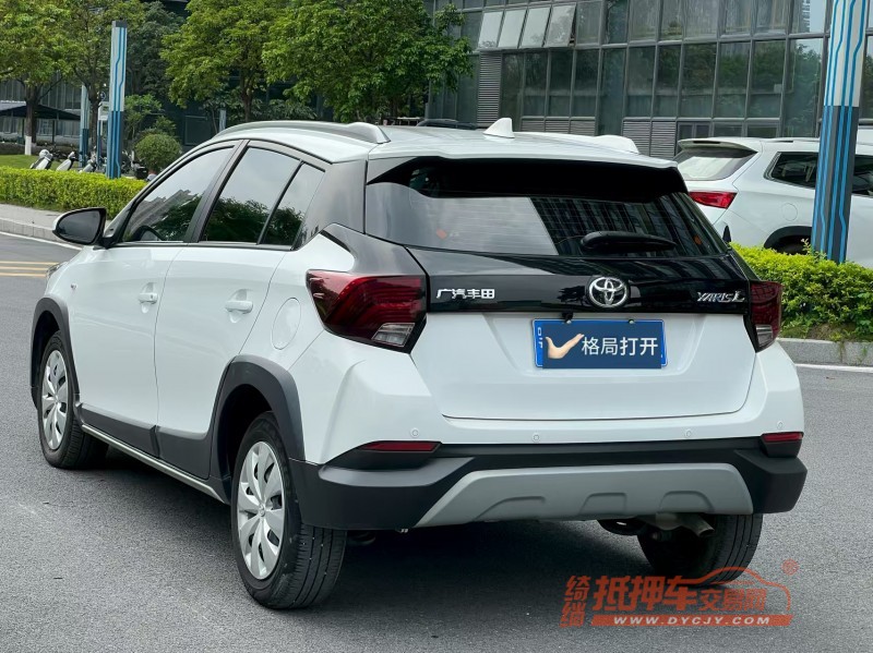 汕头22年丰田YARiS L 致炫5