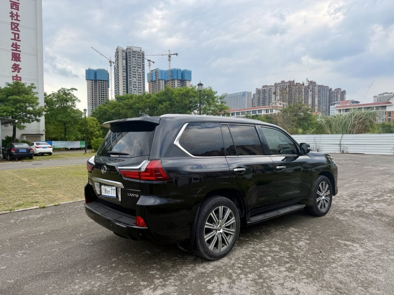 北海17年雷克萨斯LX5
