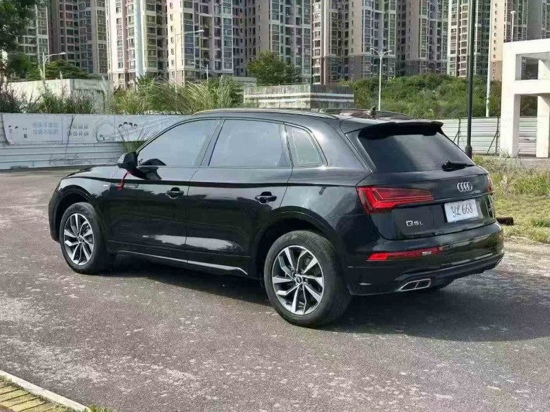 南宁23年奥迪Q58