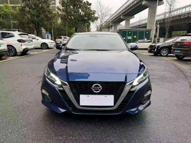 长沙22年日产天籁1