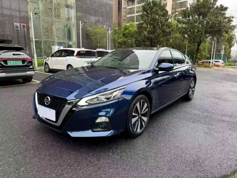 长沙22年日产天籁2