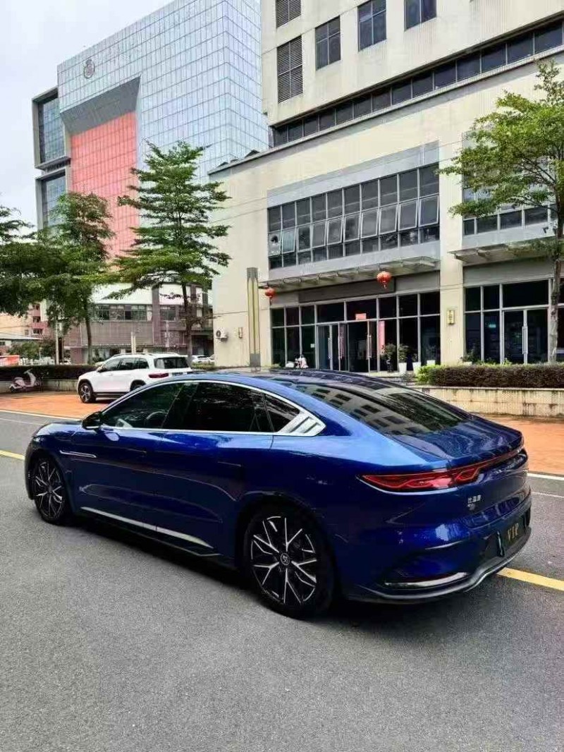 广州22年比亚迪汉7