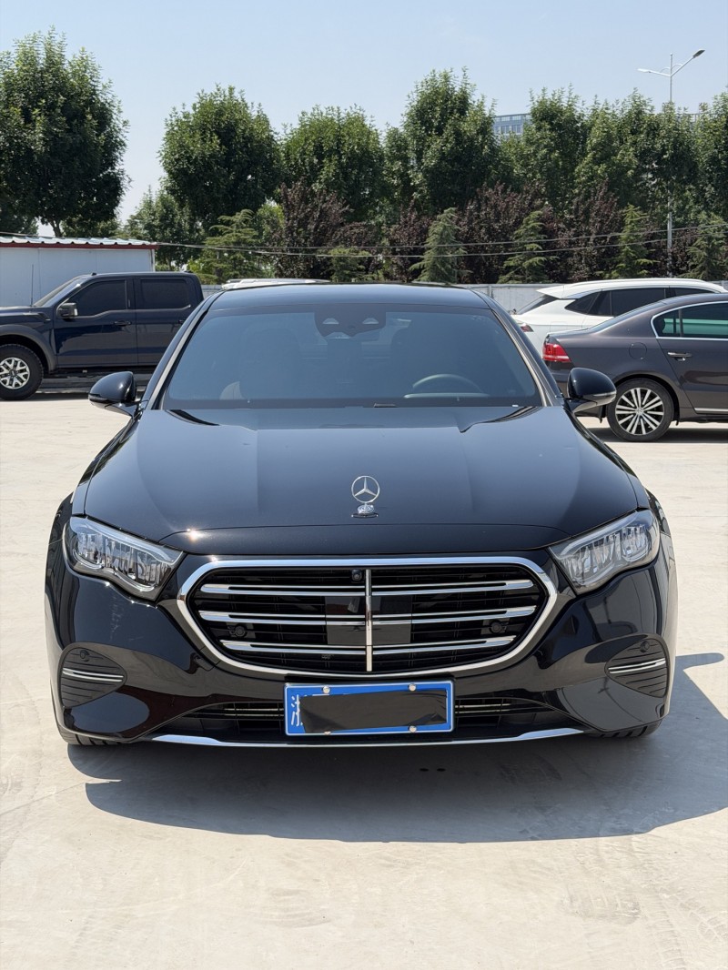 新乡25年奔驰E1