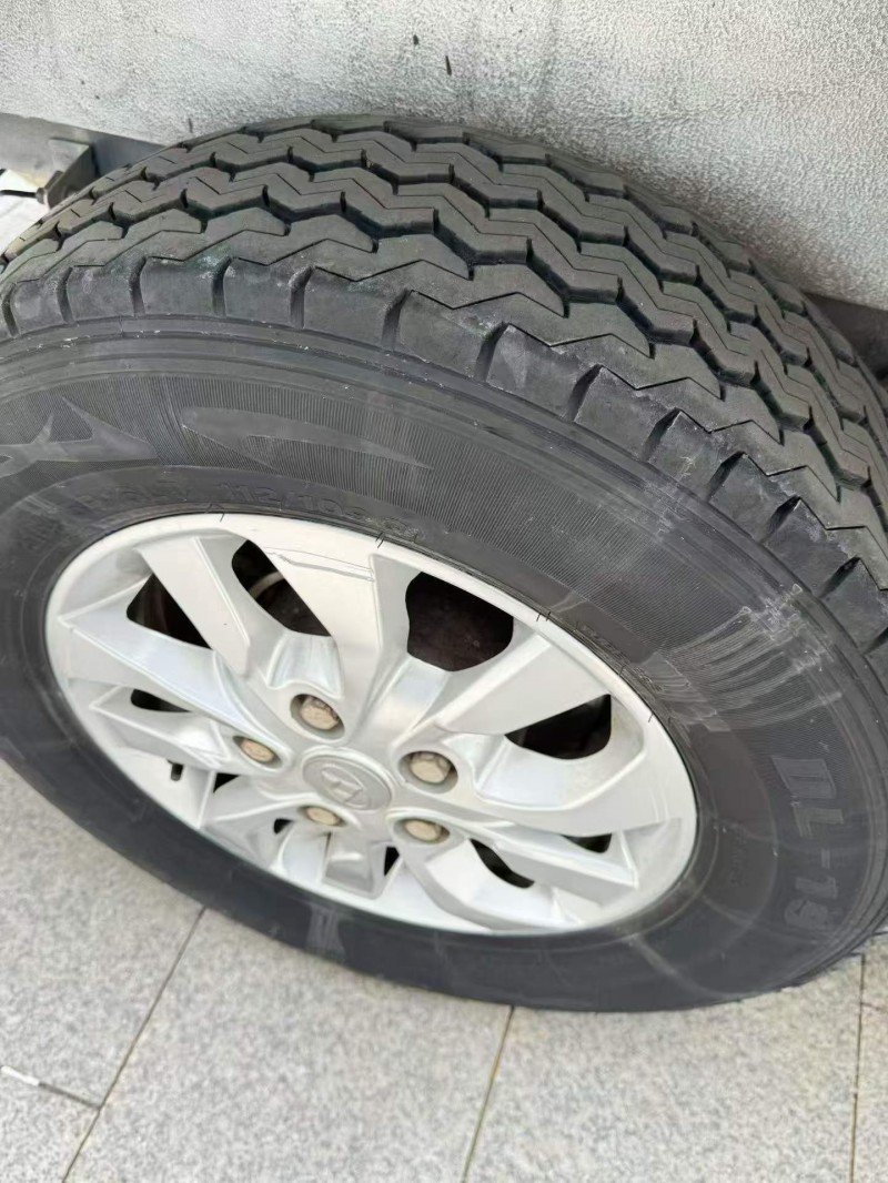 鄂尔多斯20年大通maxus7