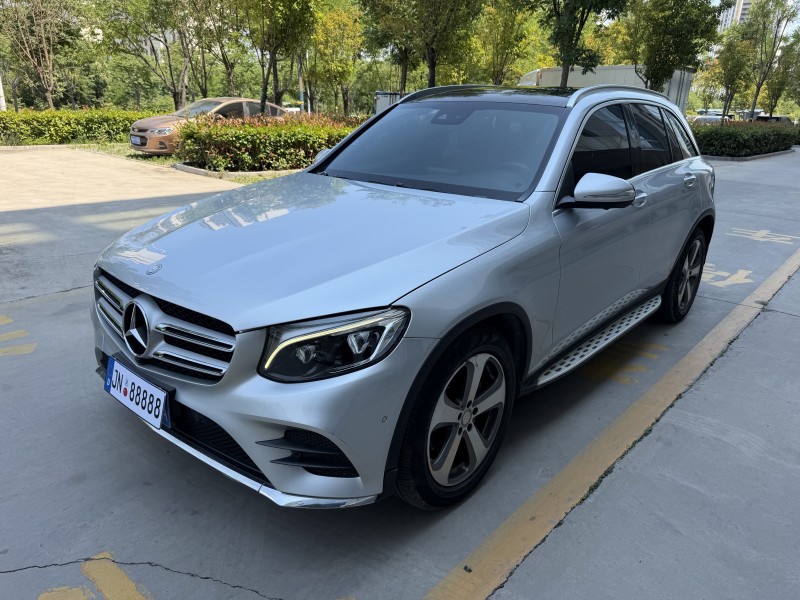 济宁17年奔驰GLC3