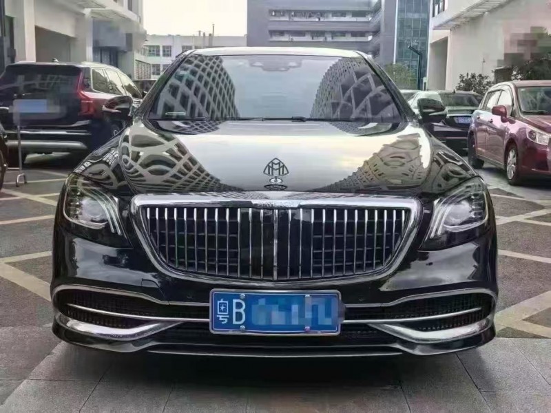 深圳18年奔驰迈巴赫S级1