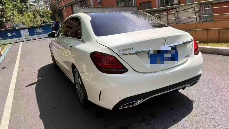 绍兴20年奔驰C7