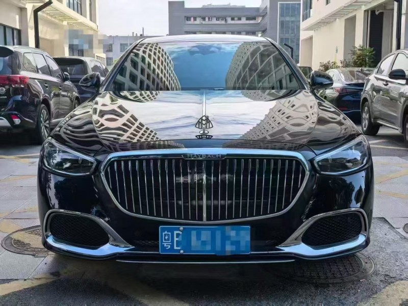深圳25年奔驰迈巴赫S级1