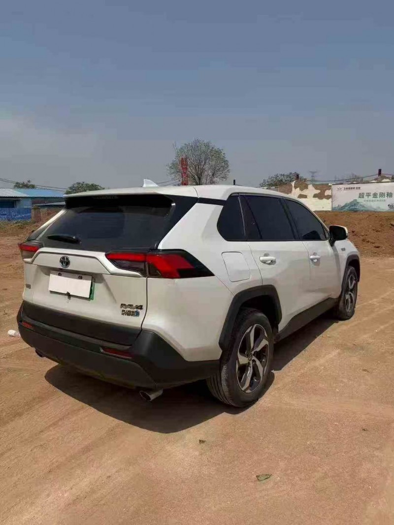 朔州23年丰田RAV4荣放8