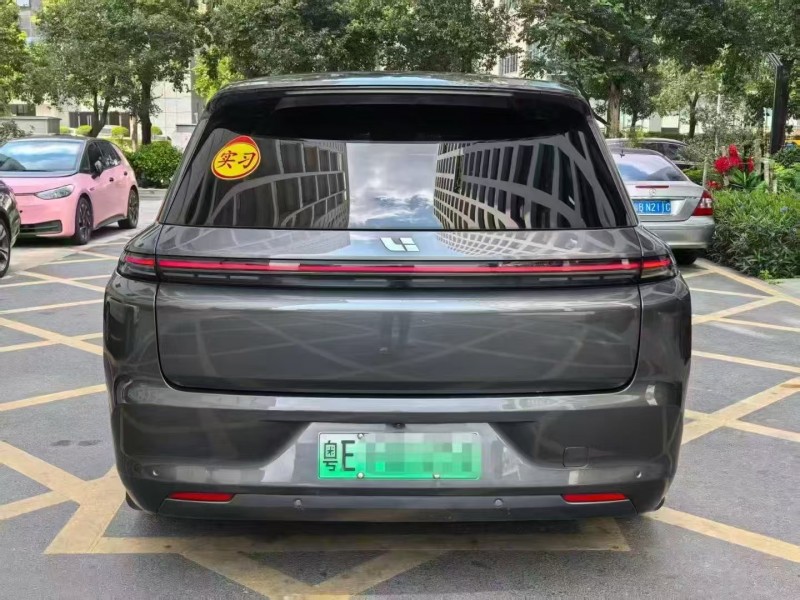 深圳23年理想L89