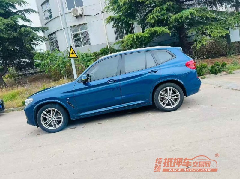 济宁18年宝马X33