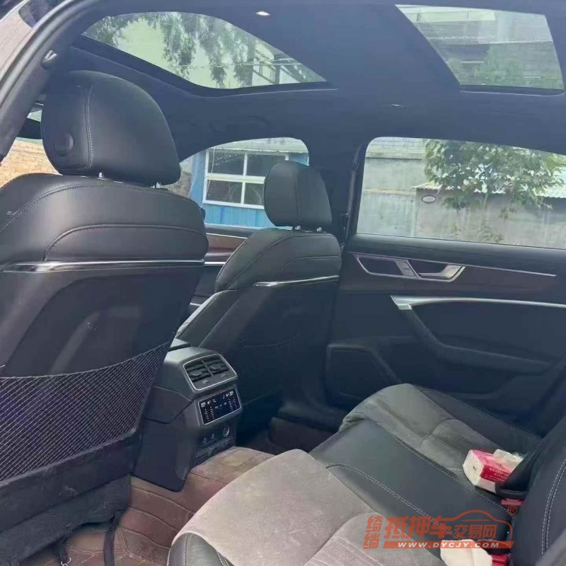 济宁22年奥迪A6L5