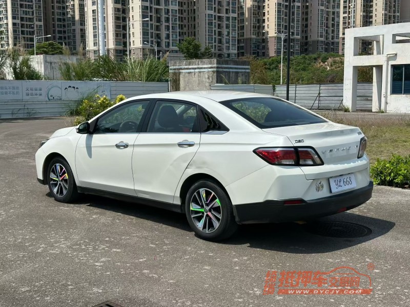 南宁18年启辰D605