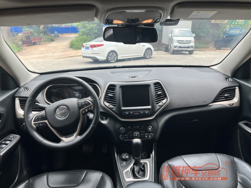 南宁18年Jeep自由光6