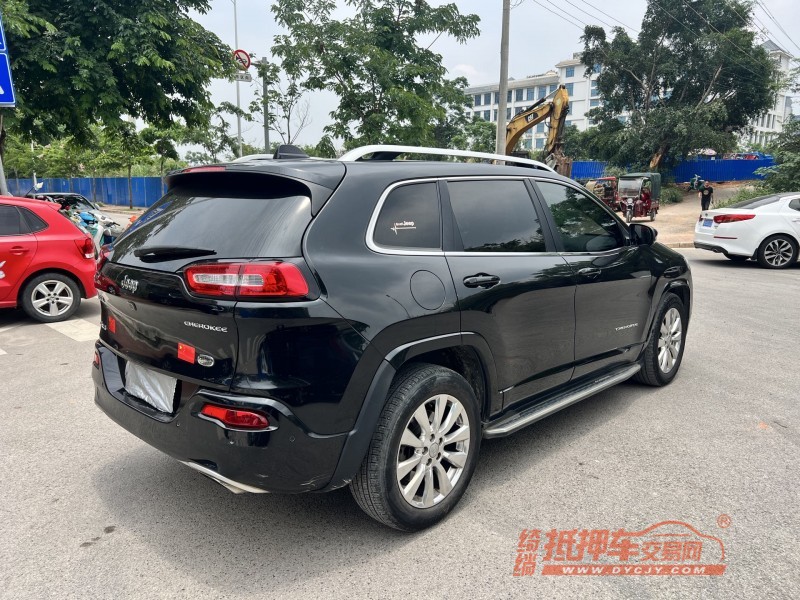 南宁18年Jeep自由光7