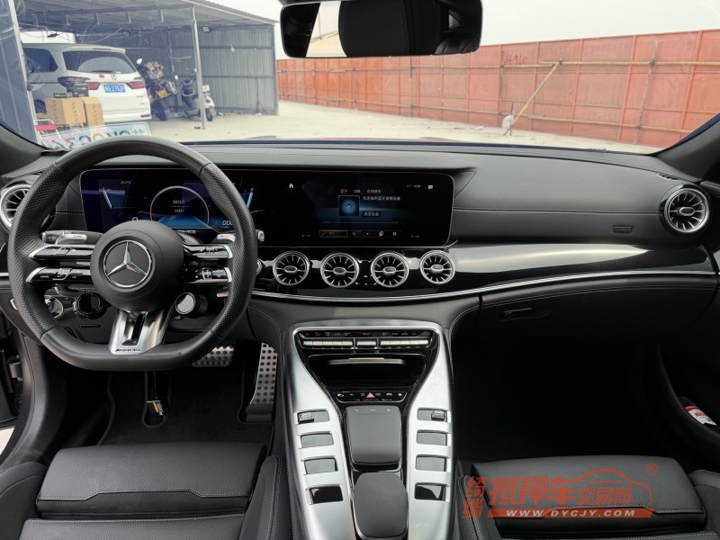 新乡24年奔驰AMG5