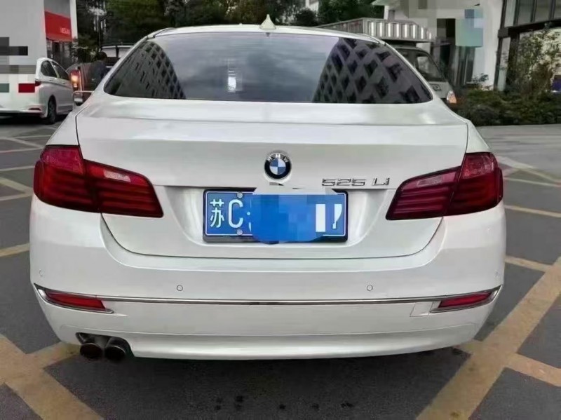 深圳15年宝马5系9