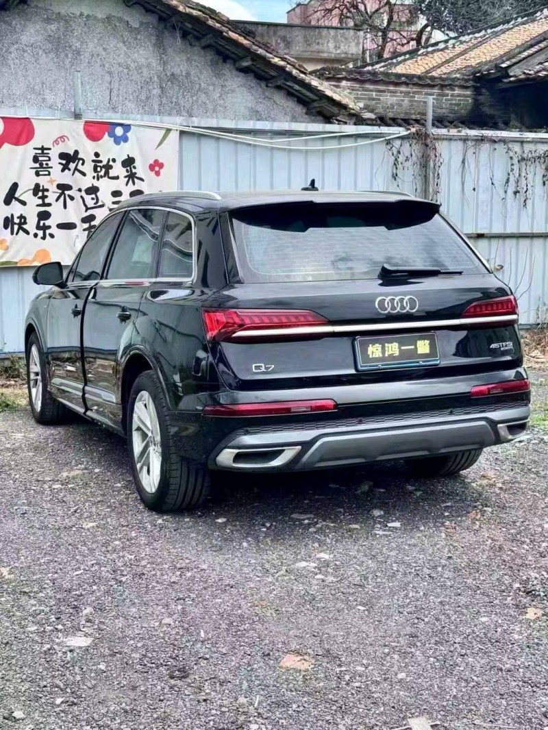广州24年奥迪Q76
