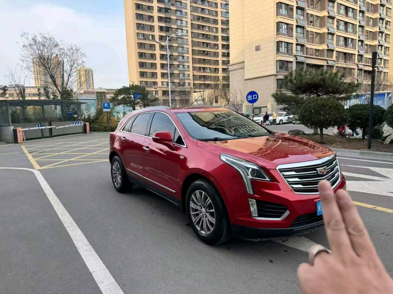 济南17年凯迪拉克XT52