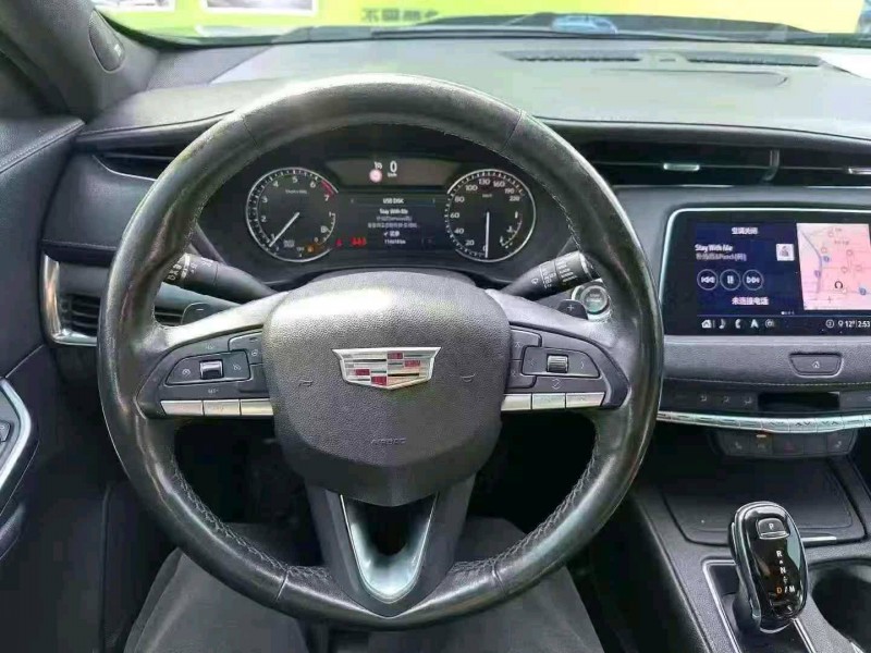 宁波20年凯迪拉克XT46