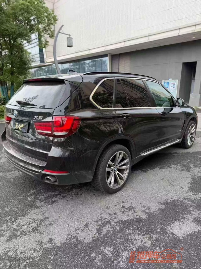 常德15年宝马X59