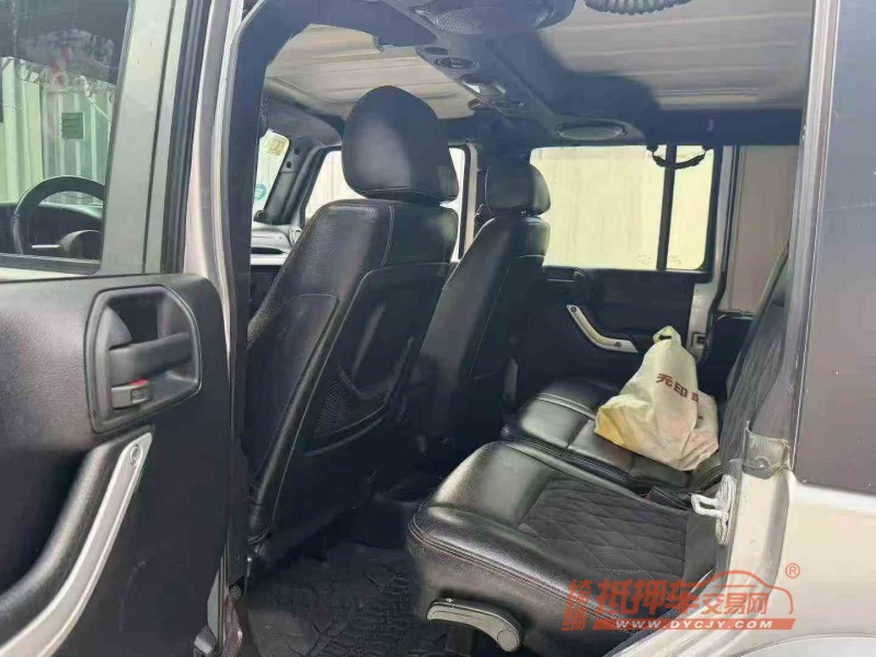 佛山14年Jeep牧马人5