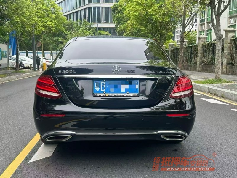 深圳18年奔驰E9