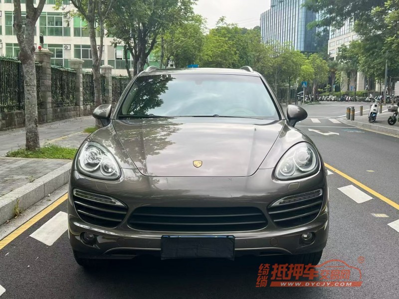 深圳13年保时捷卡宴1