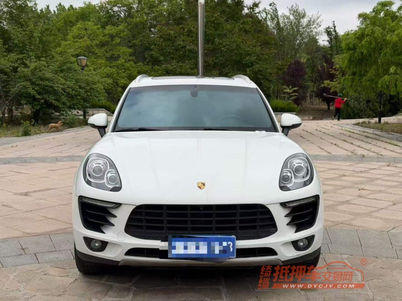 青岛15年保时捷Macan1