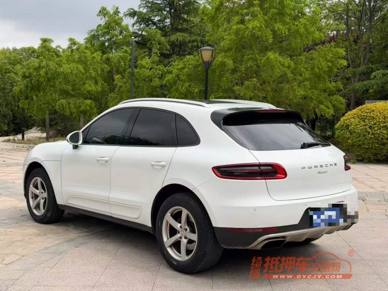 青岛15年保时捷Macan8