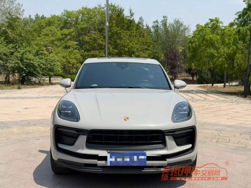 青岛22年保时捷Macan1