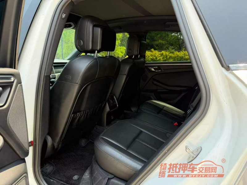 青岛22年保时捷Macan5
