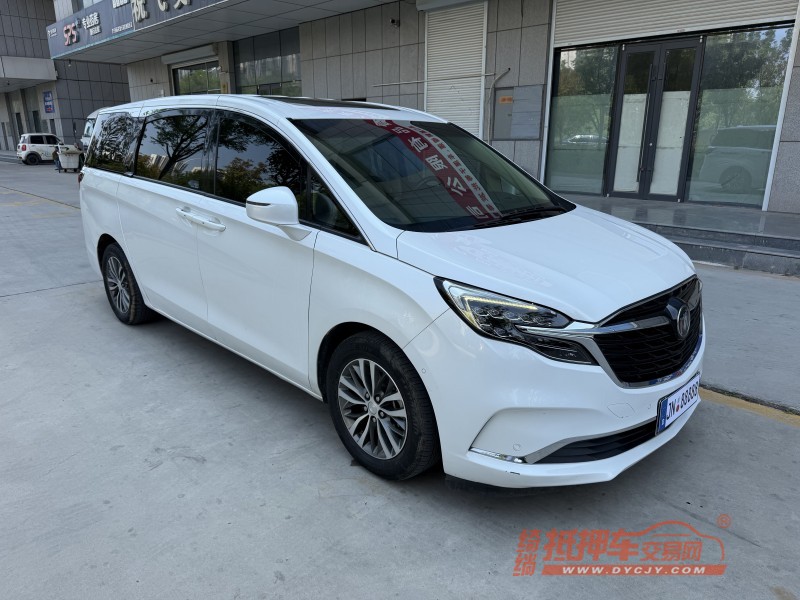 济宁22年别克GL82