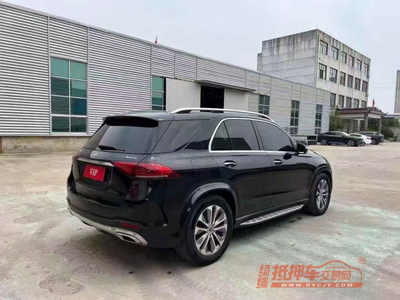 济宁22年奔驰GLB7