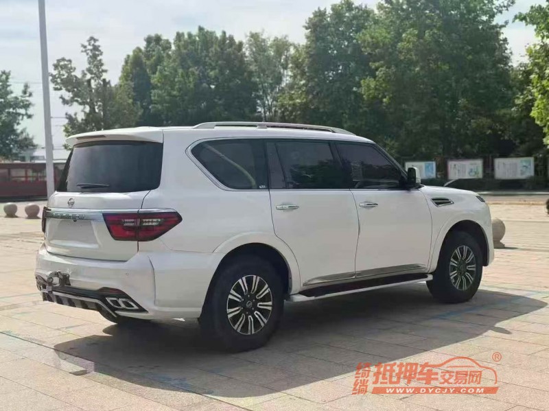 东营20年日产途乐8