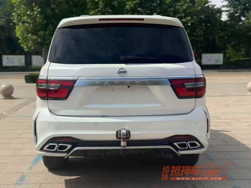 东营20年日产途乐9