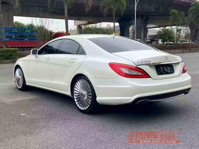 三明15年奔驰GLS8