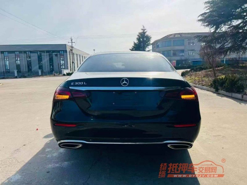 烟台21年奔驰E8