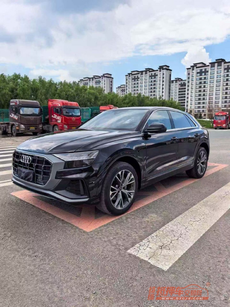 北海22年奥迪Q82