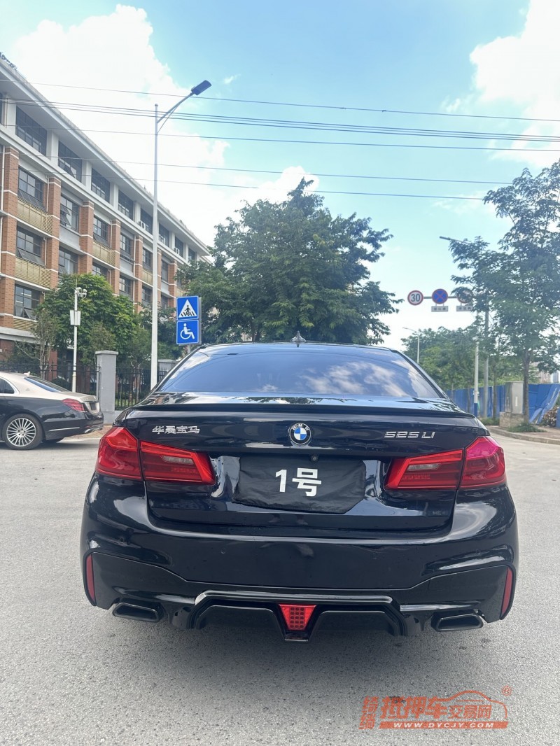桂林18年宝马5系4