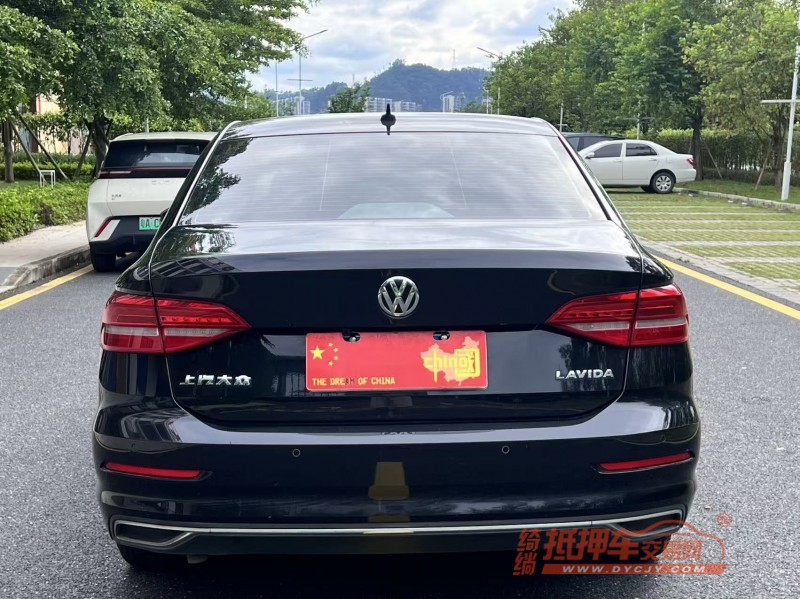 广州20年大众朗逸5