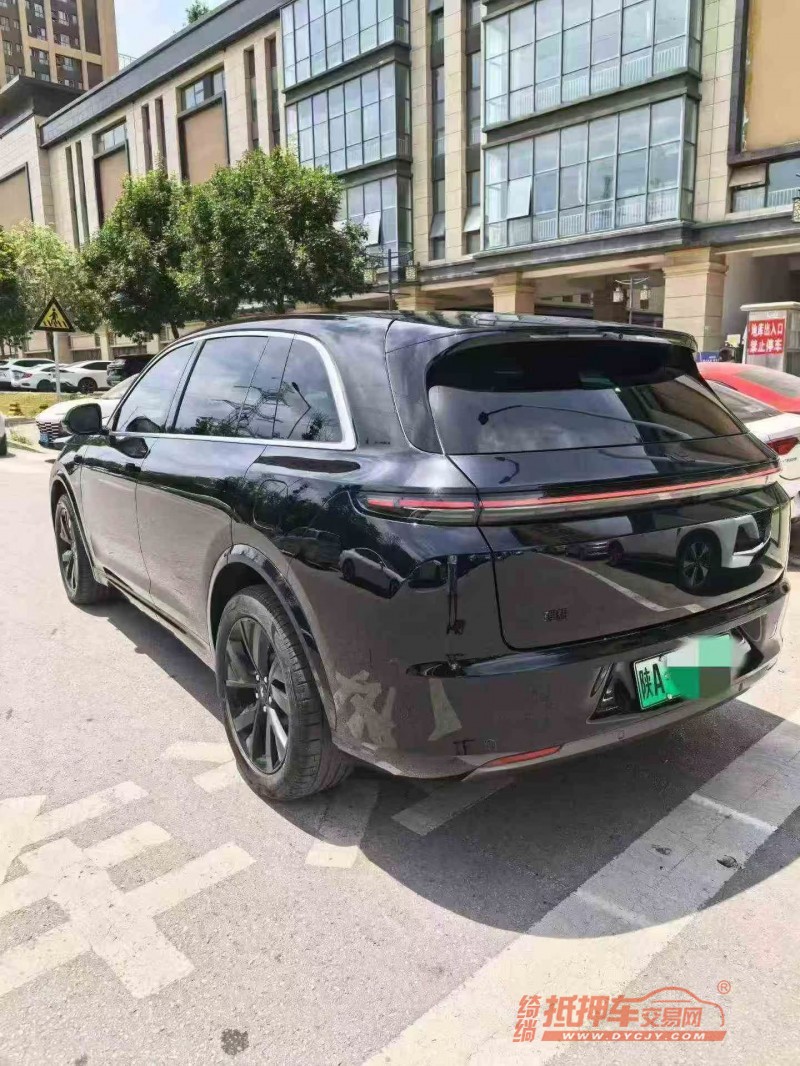 延安24年理想L77