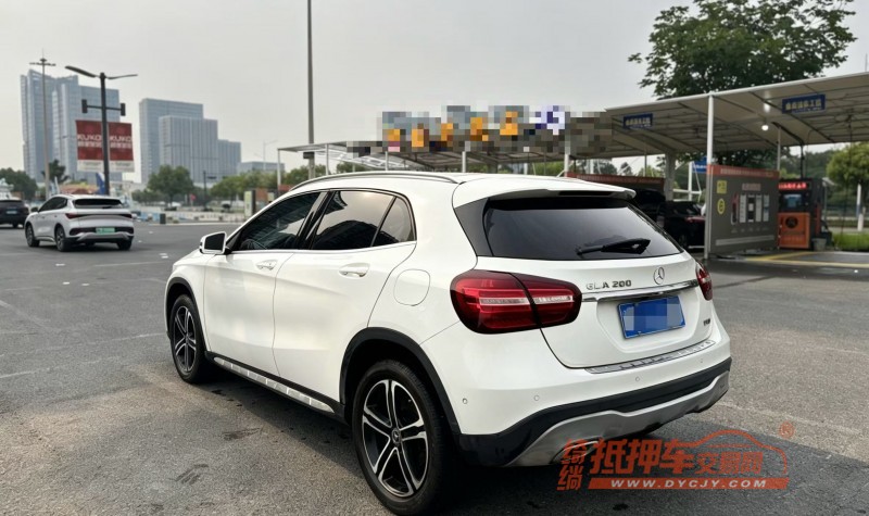 金华19年奔驰GLA2