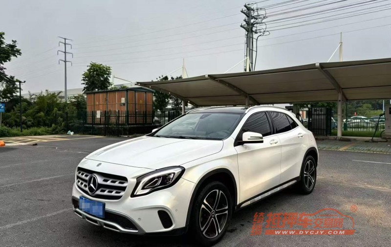 金华19年奔驰GLA4