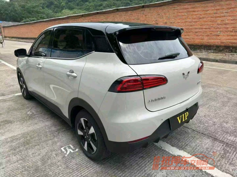 柳州25年五菱汽车缤果4