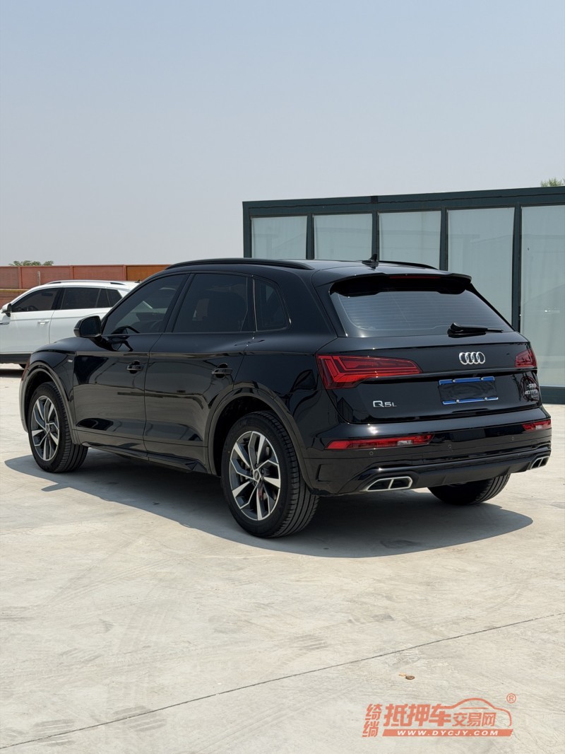 新乡23年奥迪Q58