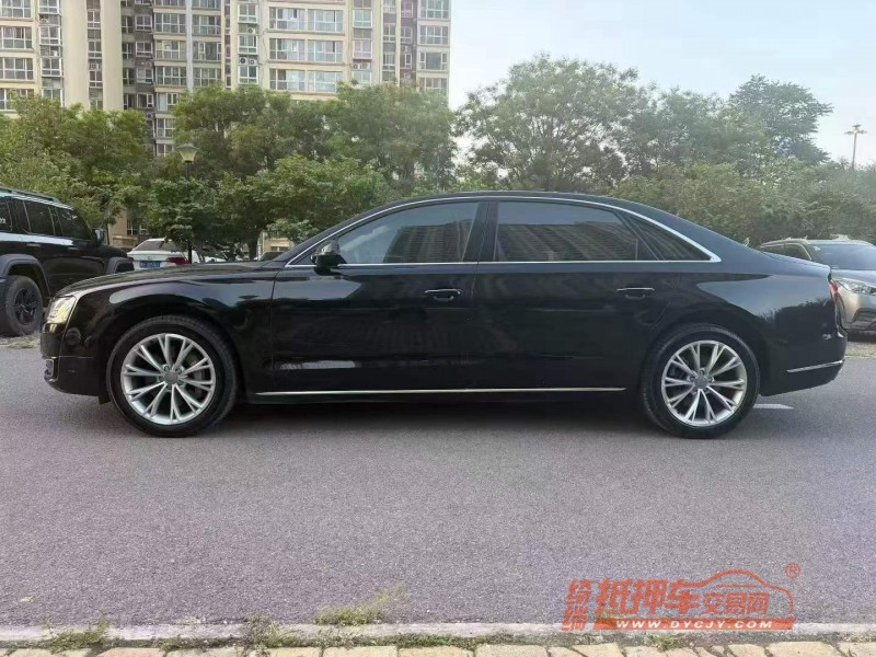 新乡16年奥迪A8L3