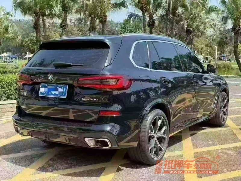 江门23年宝马X57