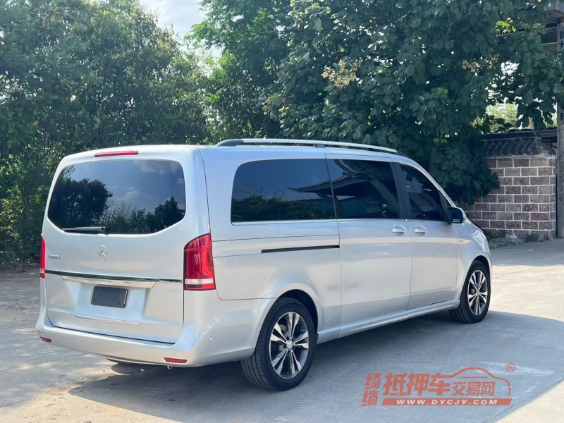 徐州17年奔驰V5